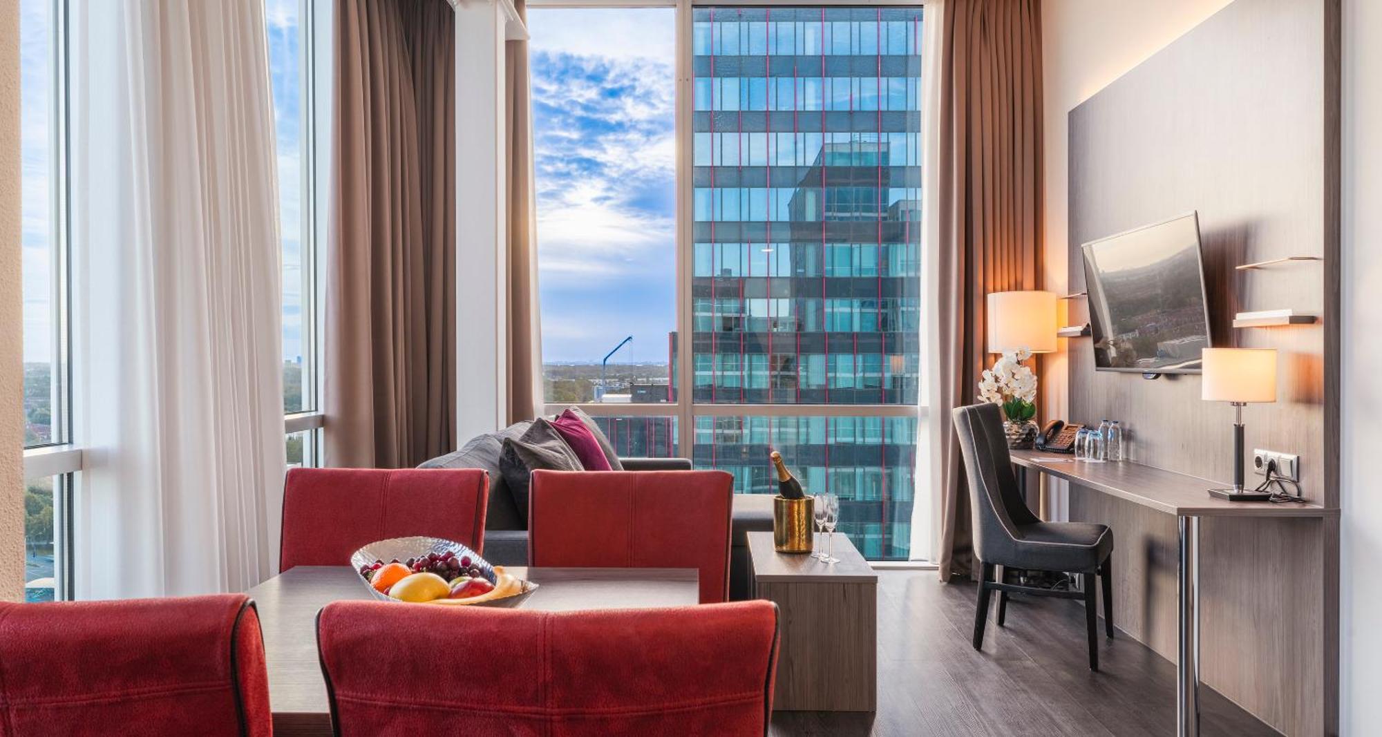 Plaza Premium Almere Luaran gambar