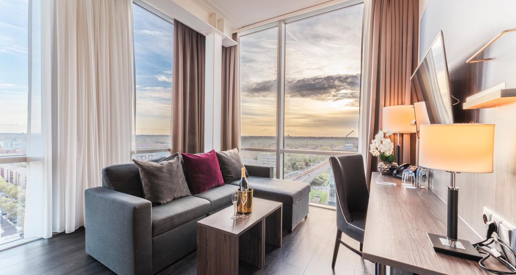 Plaza Premium Almere Luaran gambar