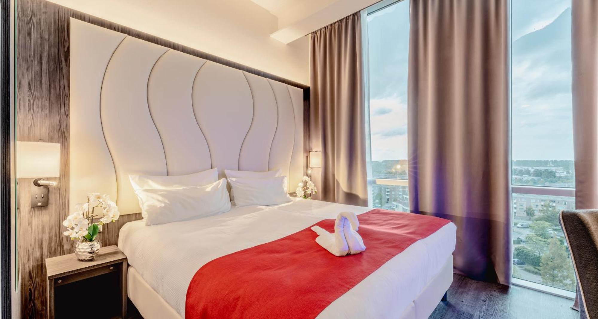 Plaza Premium Almere Luaran gambar