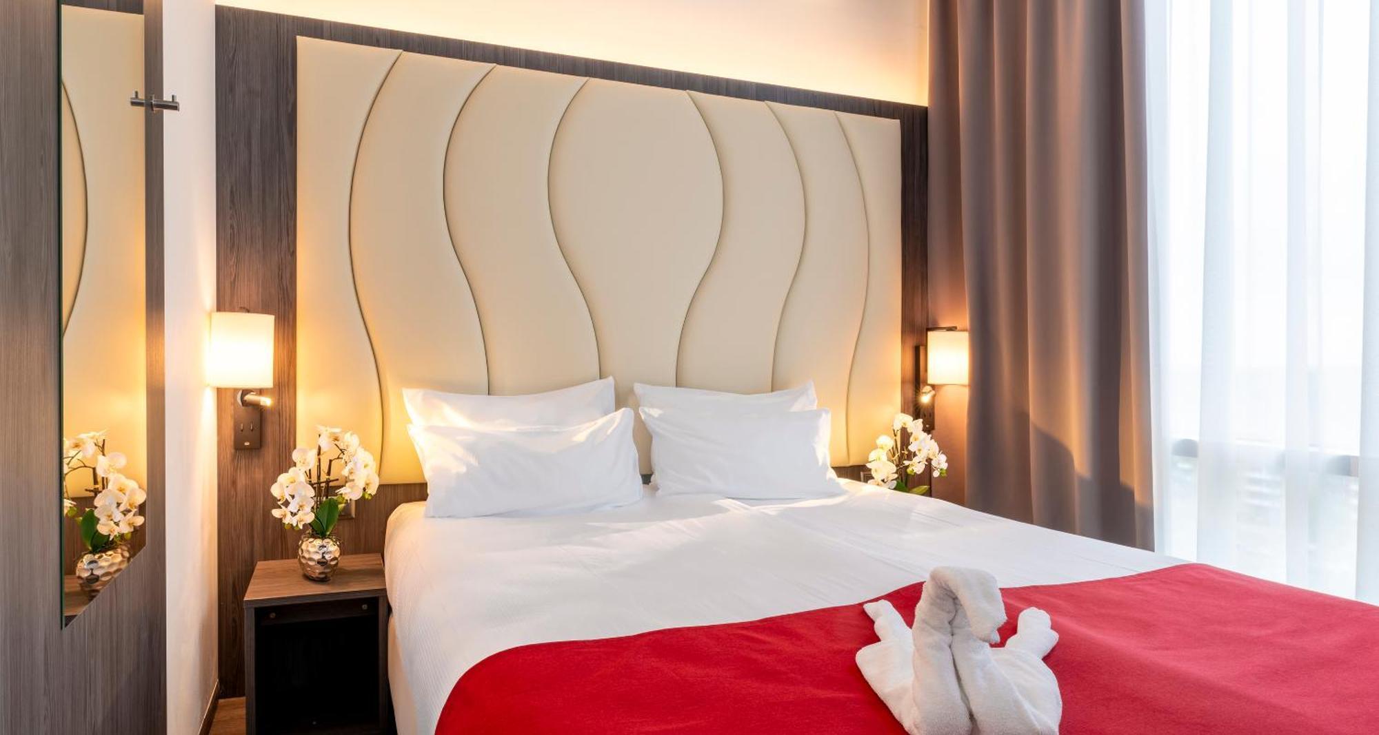 Plaza Premium Almere Luaran gambar