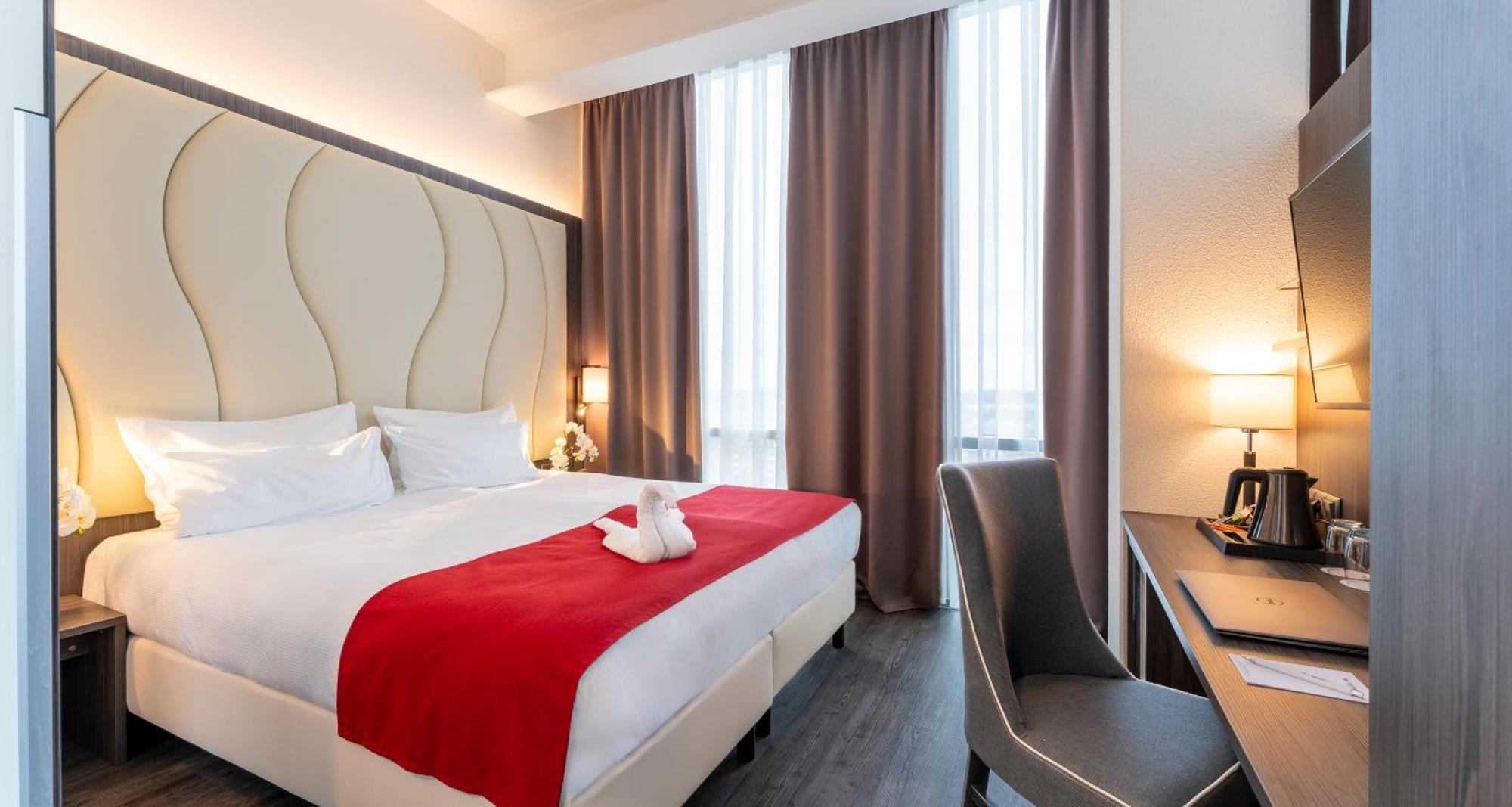 Plaza Premium Almere Luaran gambar