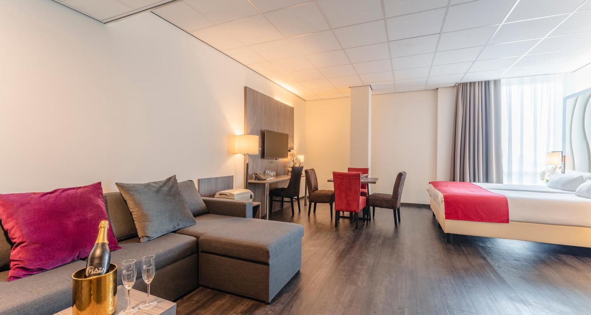 Plaza Premium Almere Luaran gambar