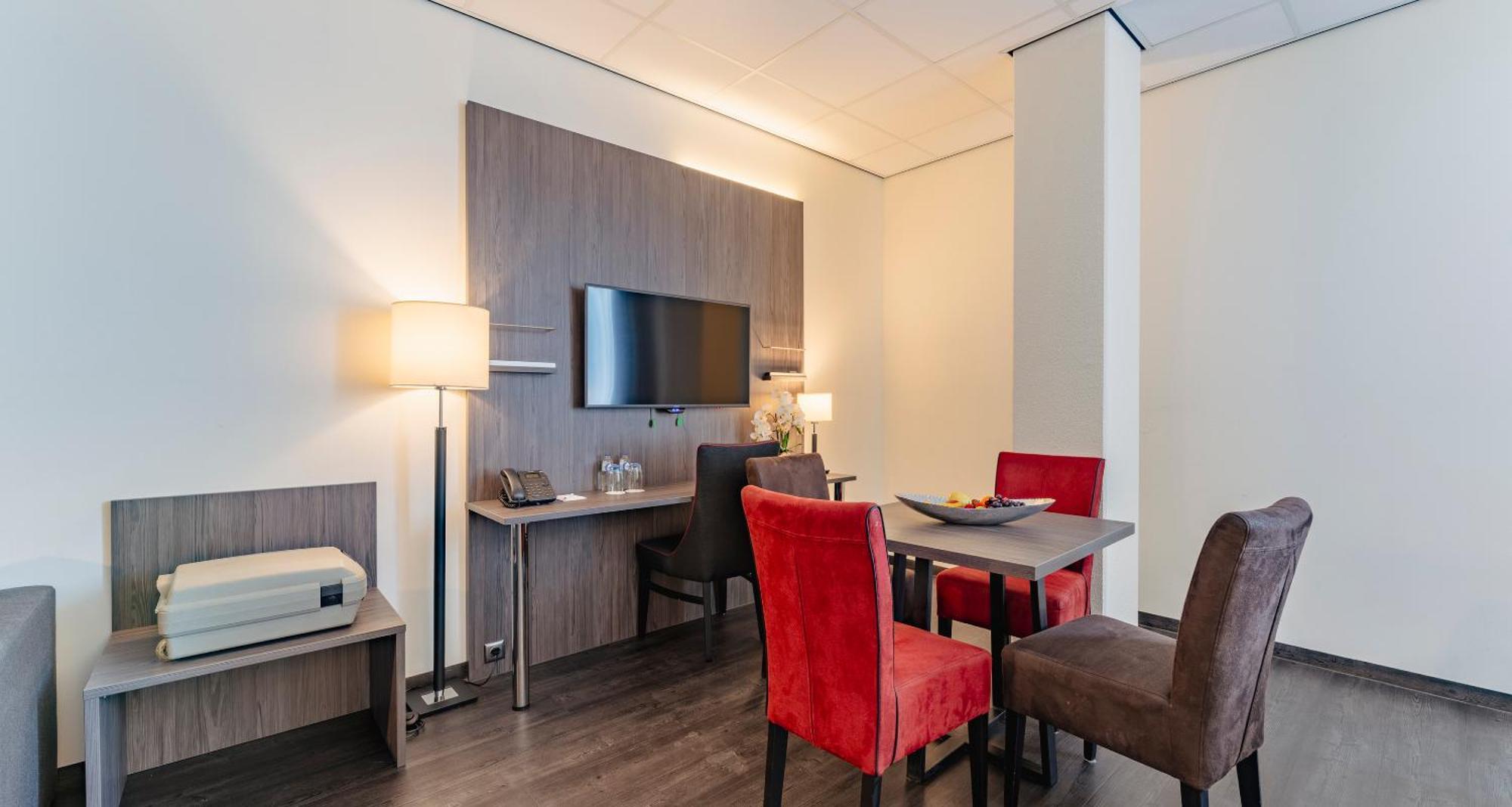 Plaza Premium Almere Luaran gambar