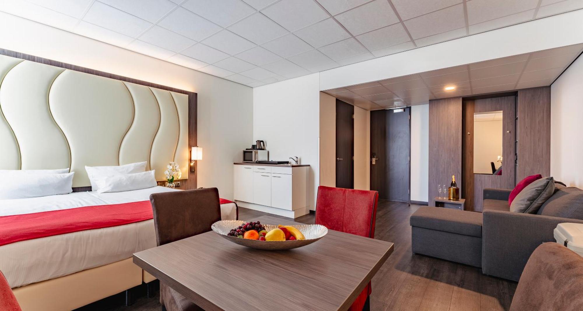 Plaza Premium Almere Luaran gambar