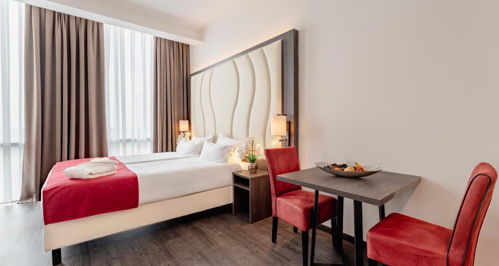Plaza Premium Almere Luaran gambar