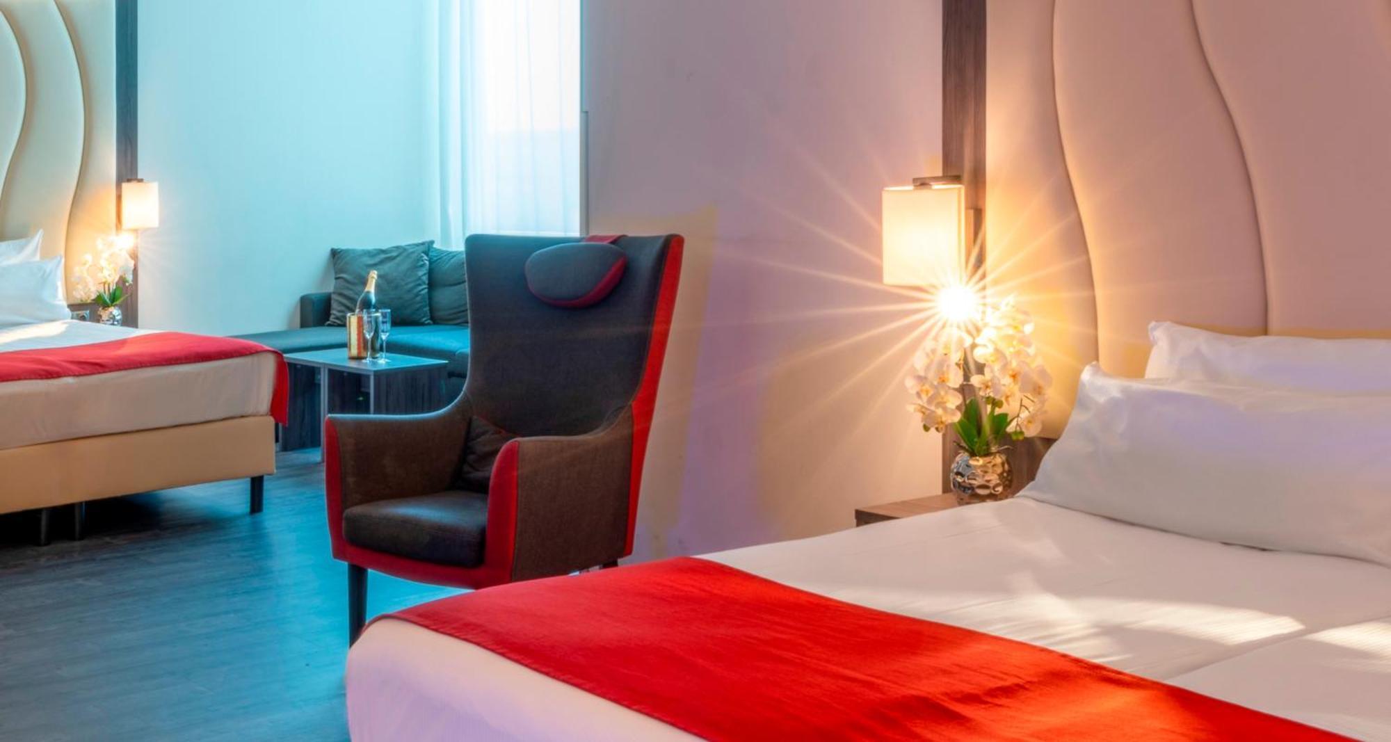 Plaza Premium Almere Luaran gambar
