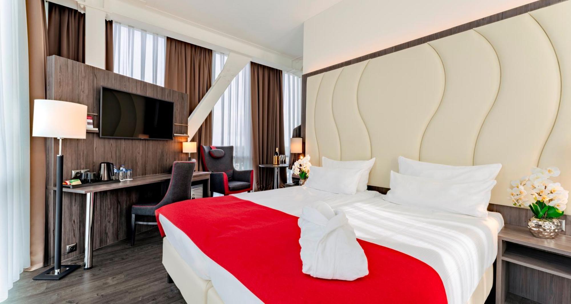 Plaza Premium Almere Luaran gambar