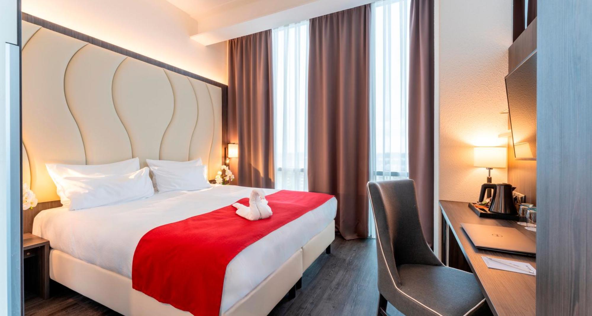Plaza Premium Almere Luaran gambar