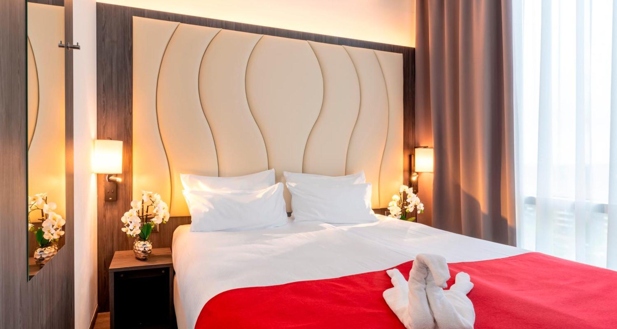 Plaza Premium Almere Luaran gambar