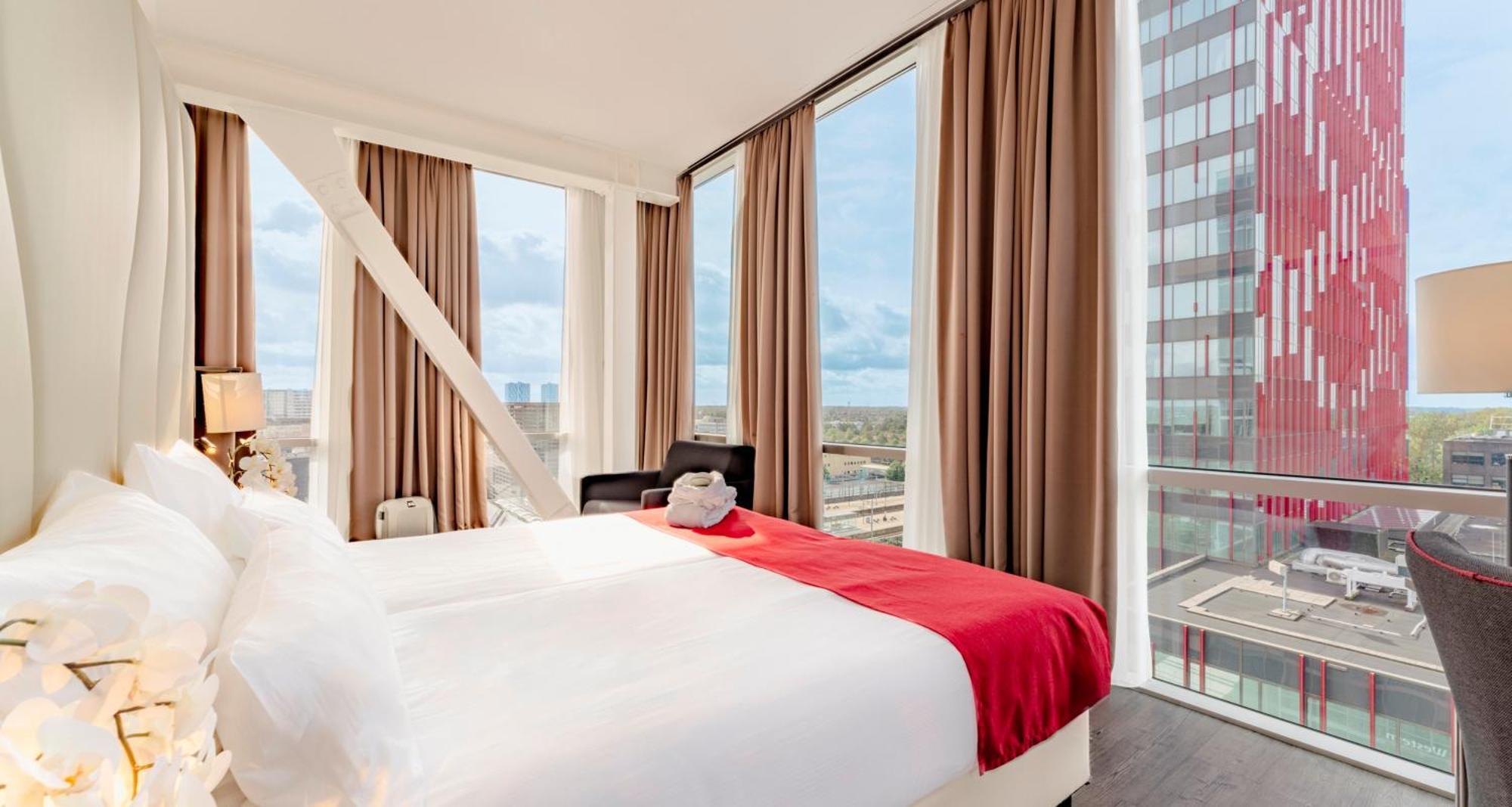 Plaza Premium Almere Luaran gambar