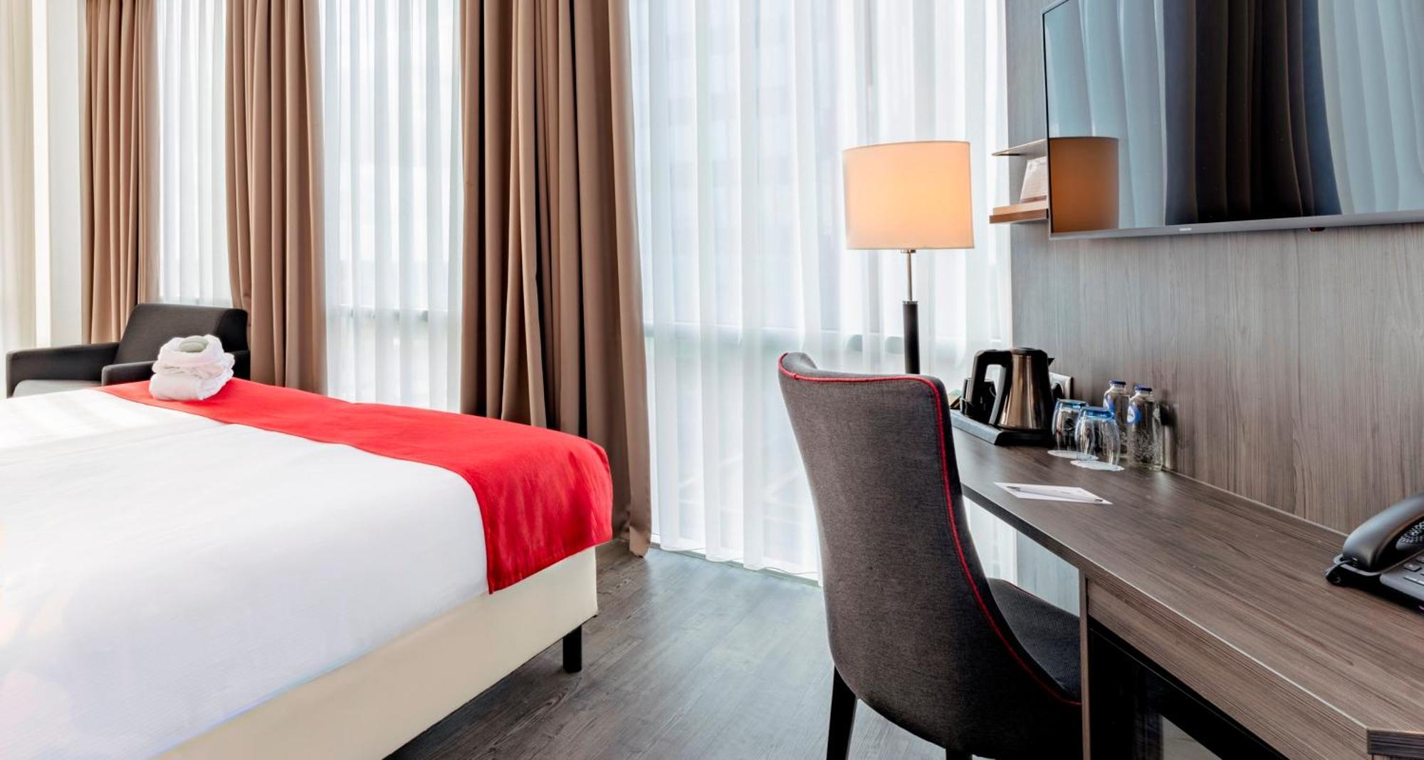 Plaza Premium Almere Luaran gambar